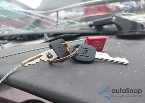 1998 Pontiac Bonneville Se z USA, uszkodzony, nr VIN 1G2HX52K0W4231870